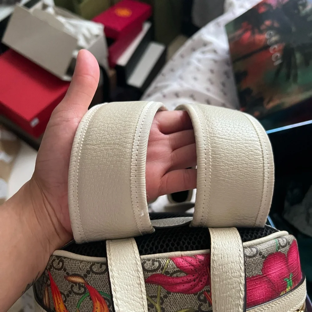 Authentic Gucci floral back price firm